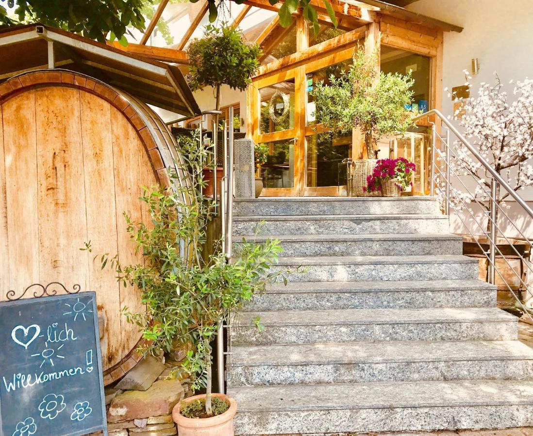 Hotel Weingut Dehren Еленц-Полтерсдорф Екстериор снимка