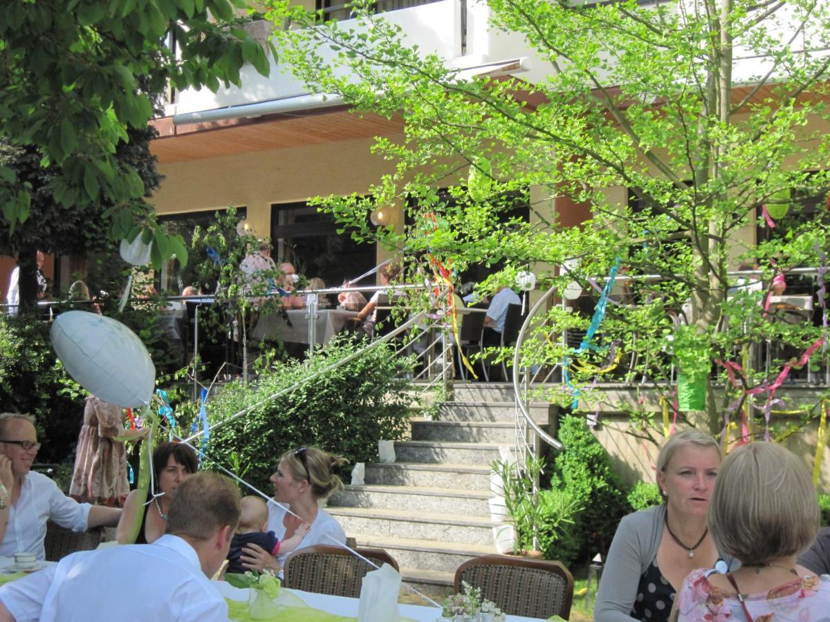 Hotel Weingut Dehren Еленц-Полтерсдорф Екстериор снимка