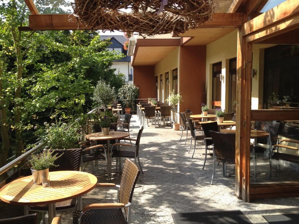 Hotel Weingut Dehren Еленц-Полтерсдорф Екстериор снимка