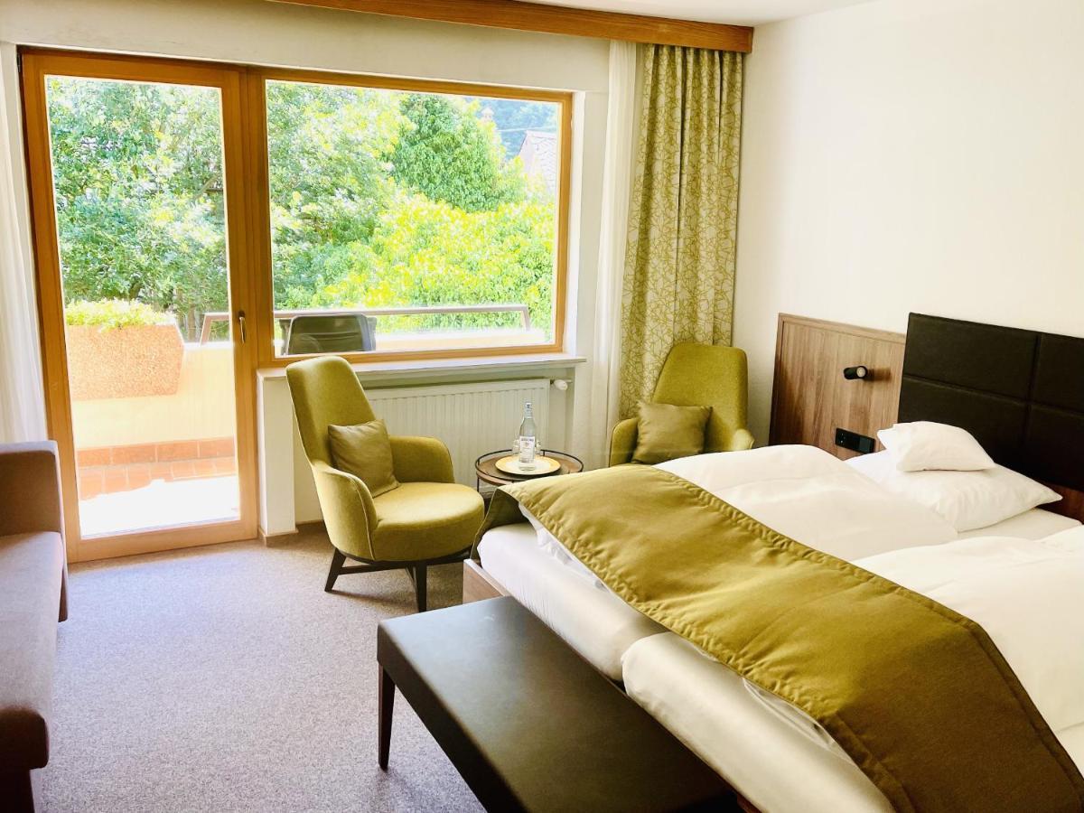Hotel Weingut Dehren Еленц-Полтерсдорф Екстериор снимка