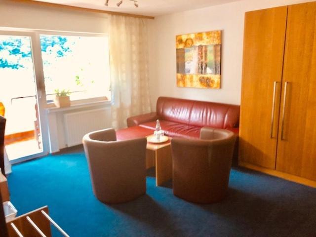 Hotel Weingut Dehren Еленц-Полтерсдорф Екстериор снимка
